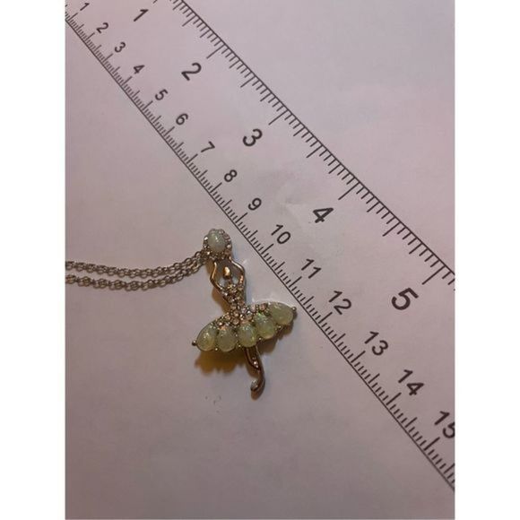 STUNNING WHITE OPAL N SAPPHIRE ON SILVER BALLERINA NECKLACE - Picture 5 of 8